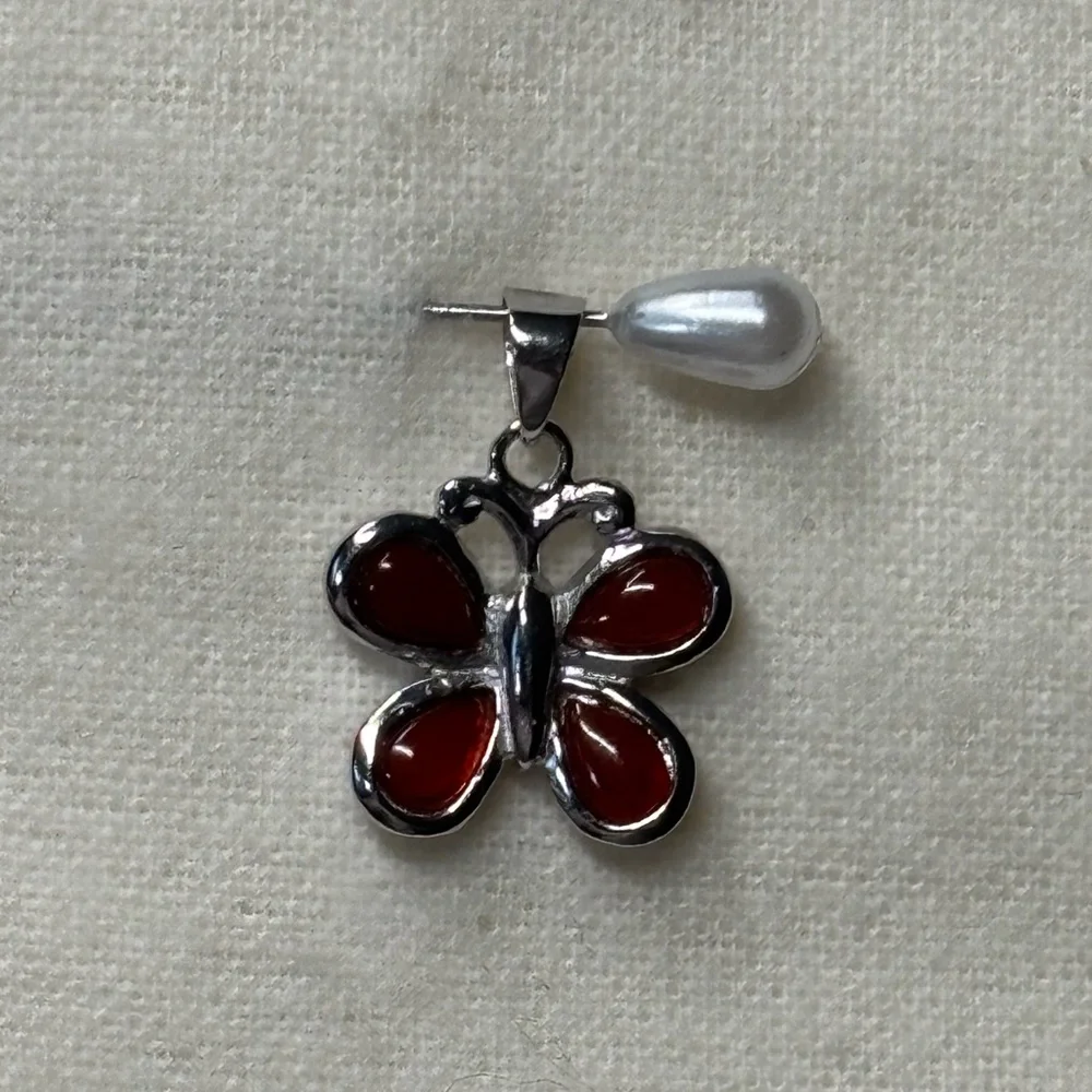 Genuine Carnelian Butterfly 925 Sterling Silver Pendant - Picture 1 of 5